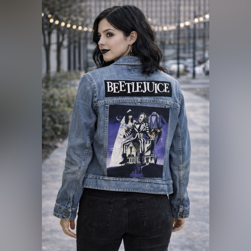 Upcycled BEETLEJUICE Graphic Tee On ANN TAYLOR LOFT Denim Jean Jacket Size 10P M